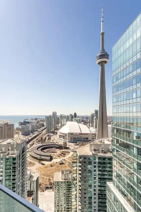Luxury Lake View & City View - One Free Parking location